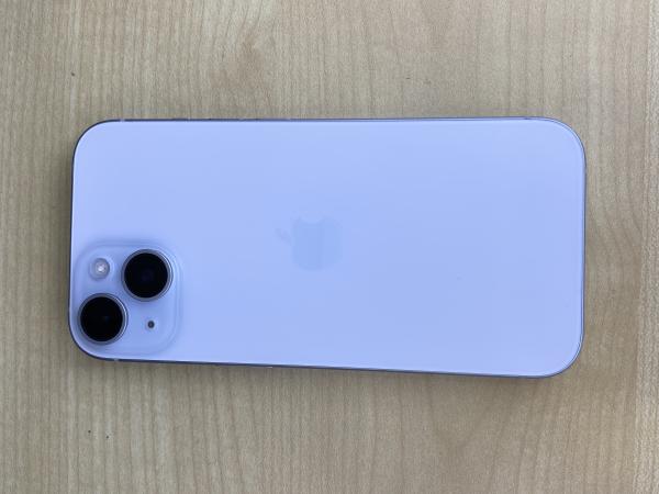 Apple iPhone 15