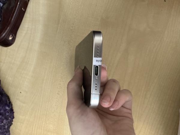 Apple iPhone 15 Pro