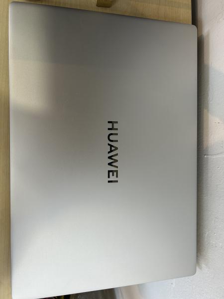 Huawei MATEBOOK D16