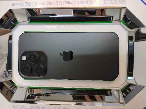 Apple iPhone 16 Pro — photo 5 of 10
