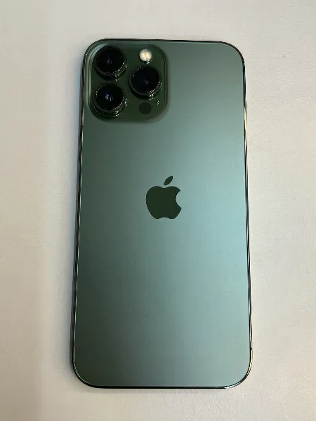 Apple iPhone 13 Pro Max — photo 11 of 11