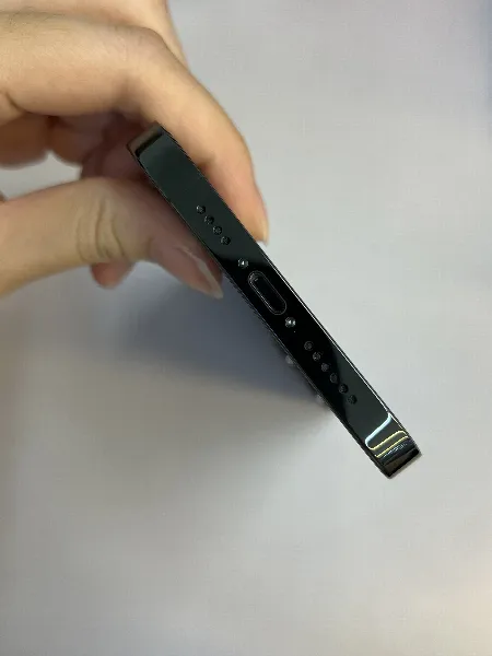 Apple iPhone 13 Pro Max — photo 7 of 11