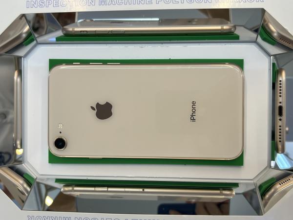 Apple iPhone 8