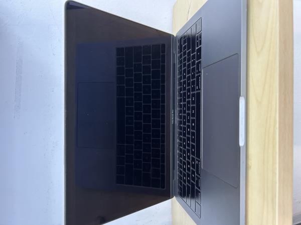 MacBook PRO 13INCH 2017
