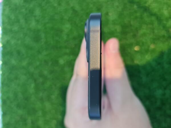 Apple iPhone 15