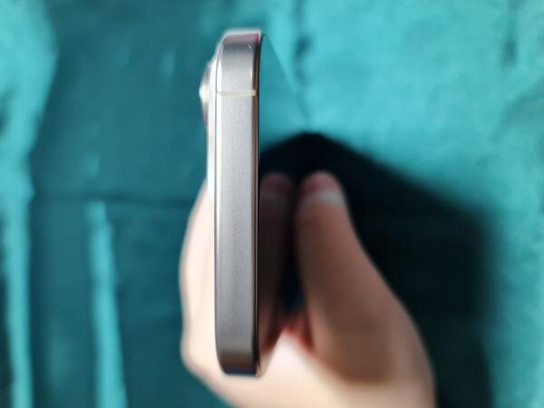 Apple iPhone 16 Pro