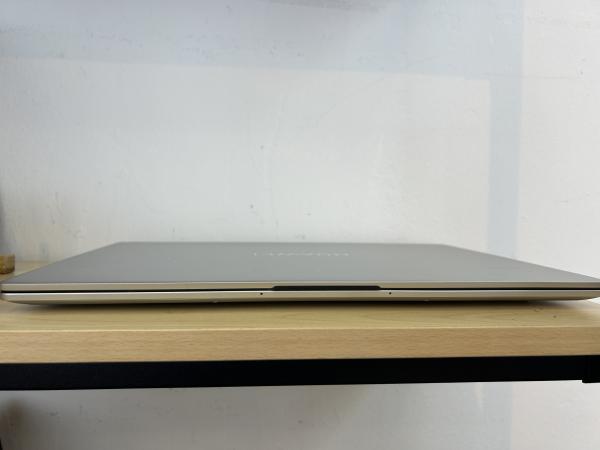 Huawei MATEBOOK D16