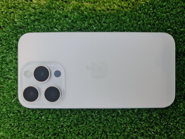 Apple iPhone 15 Pro