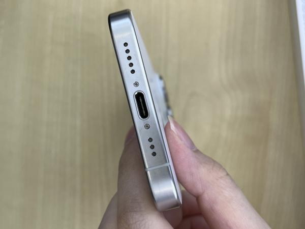 Apple IPHONE 15 PRO
