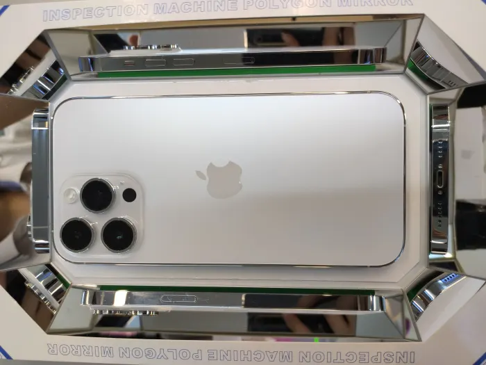 Apple iPhone 14 Pro Max — photo 2 of 11