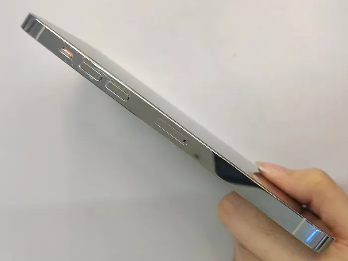 Apple iPhone 14 Pro Max — photo 5 of 11