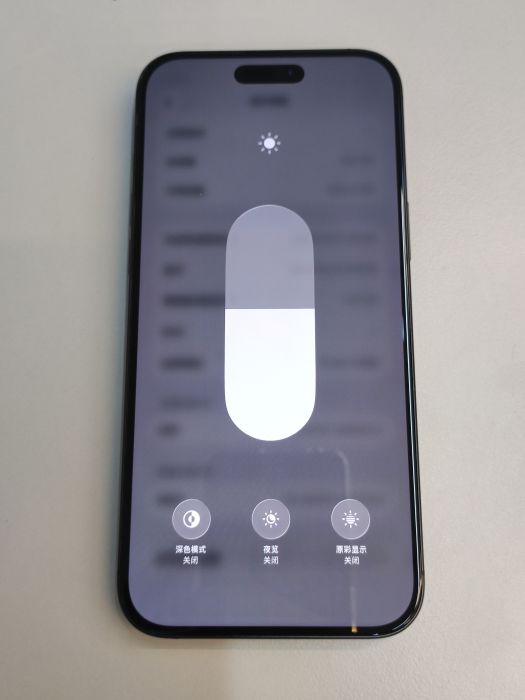 Apple iPhone 16 Pro Max — photo 7 of 11
