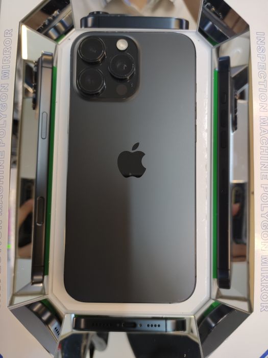 Apple iPhone 16 Pro Max — photo 11 of 11