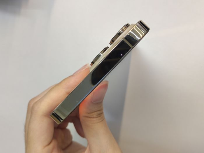 Apple iPhone 14 Pro Max — photo 6 of 11