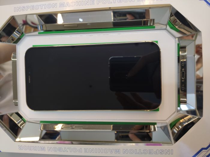 Apple iPhone 12 Pro — photo 3 of 10