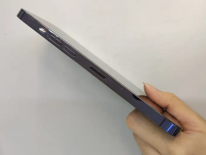 Apple iPhone 14 Pro Max — photo 2 of 10