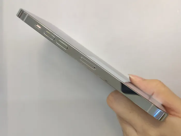 Apple iPhone 14 Pro Max — photo 5 of 10