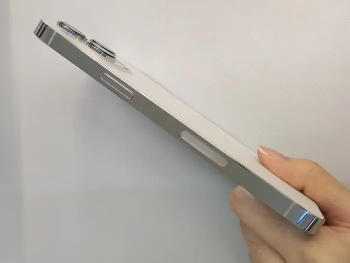 Apple iPhone 14 Pro Max — photo 6 of 10