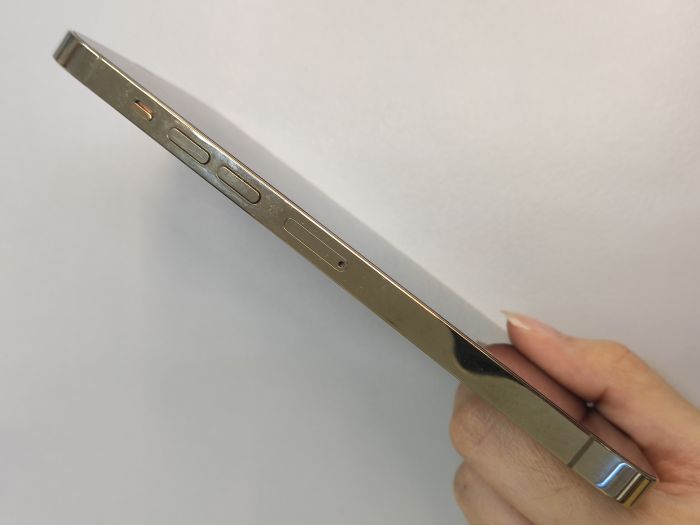 Apple iPhone 13 Pro Max — photo 3 of 10