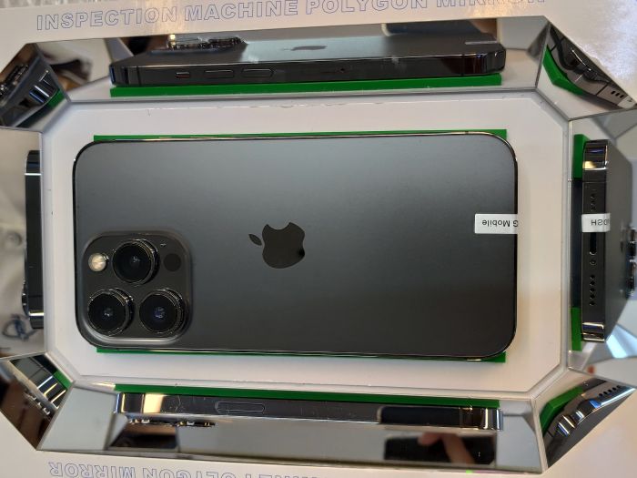 Apple iPhone 13 Pro — photo 10 of 10
