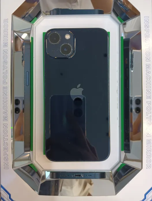 Apple iPhone 13 — photo 1 of 10