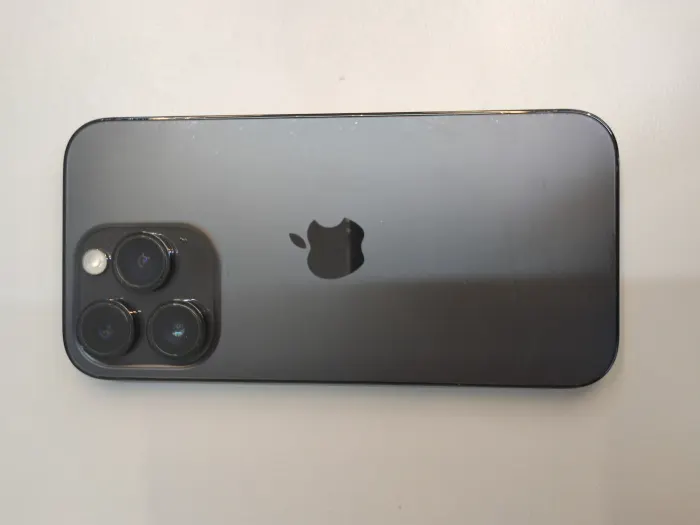 Apple iPhone 14 Pro — photo 4 of 10