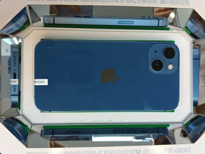 Apple iPhone 13 — photo 9 of 10