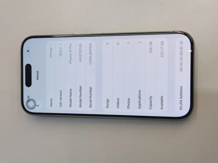 Apple iPhone 15 Pro — photo 10 of 10