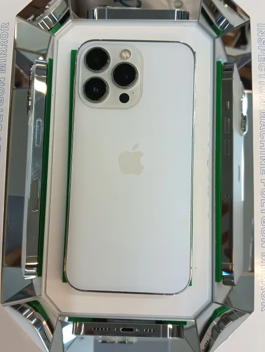 Apple iPhone 13 Pro — photo 9 of 10