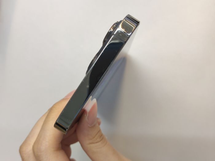 Apple iPhone 13 Pro — photo 6 of 11
