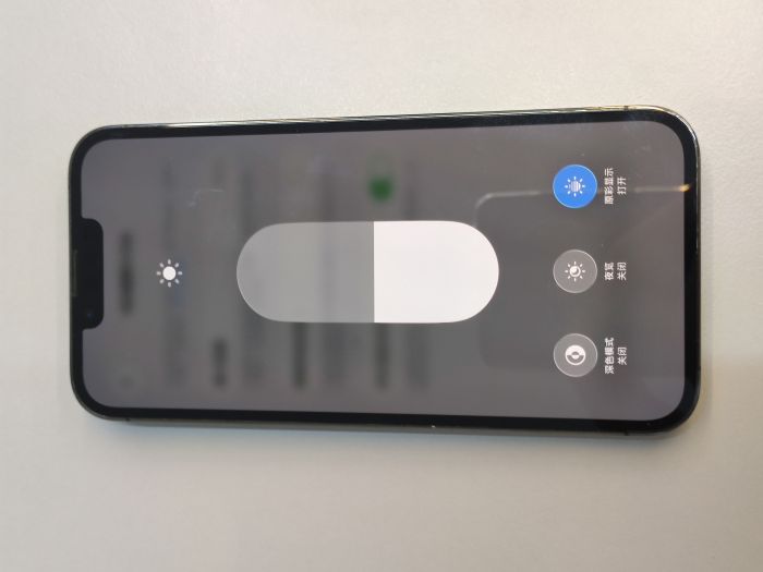 Apple iPhone 13 Pro — photo 7 of 11