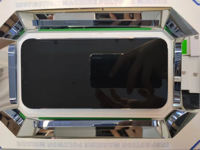 Apple iPhone 13 Pro Max — photo 3 of 10