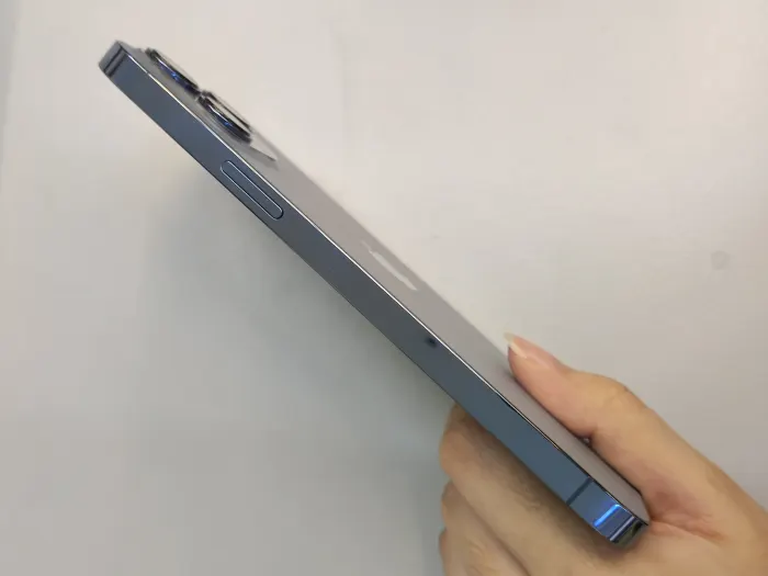 Apple iPhone 13 Pro Max — photo 6 of 10