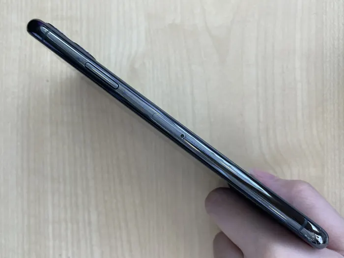 Apple iPhone 11 Pro Max — photo 5 of 10