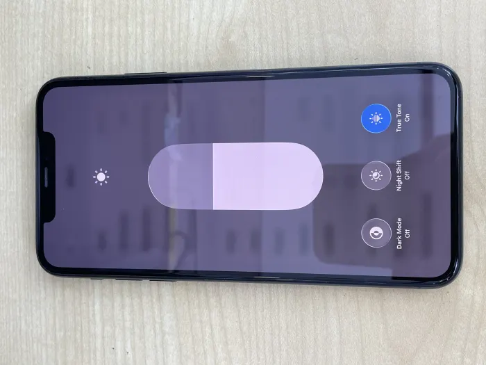 Apple iPhone 11 Pro Max — photo 8 of 10