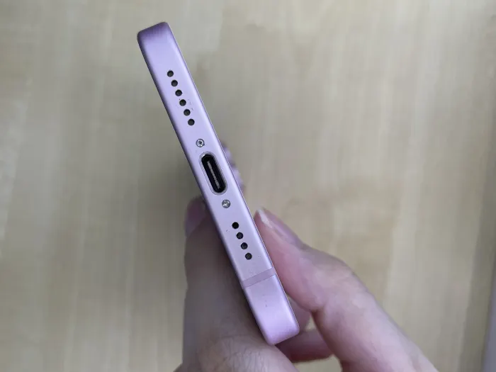 Apple iPhone 15 Plus — photo 5 of 10