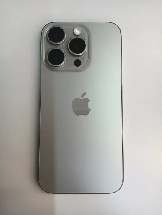 Apple iPhone 15 Pro — photo 1 of 10