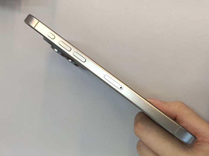 Apple iPhone 15 Pro Max — photo 5 of 10