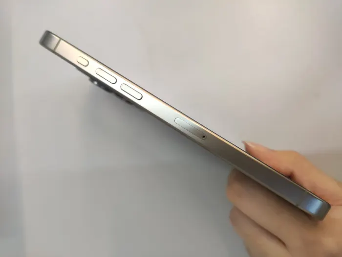 Apple iPhone 15 Pro Max — photo 5 of 10