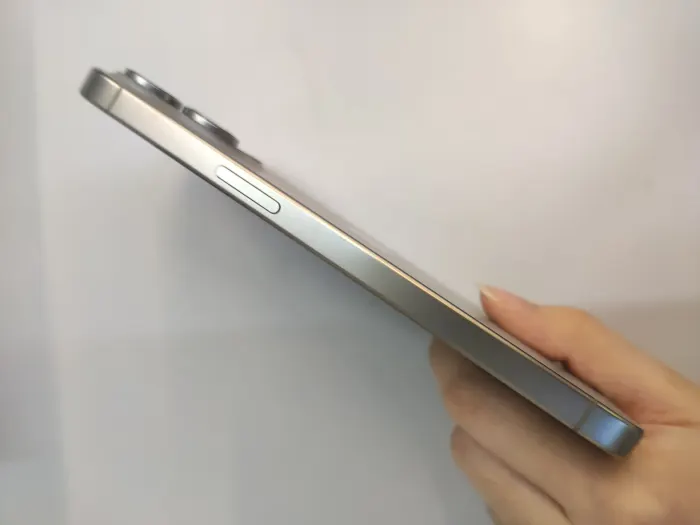 Apple iPhone 15 Pro Max — photo 6 of 10