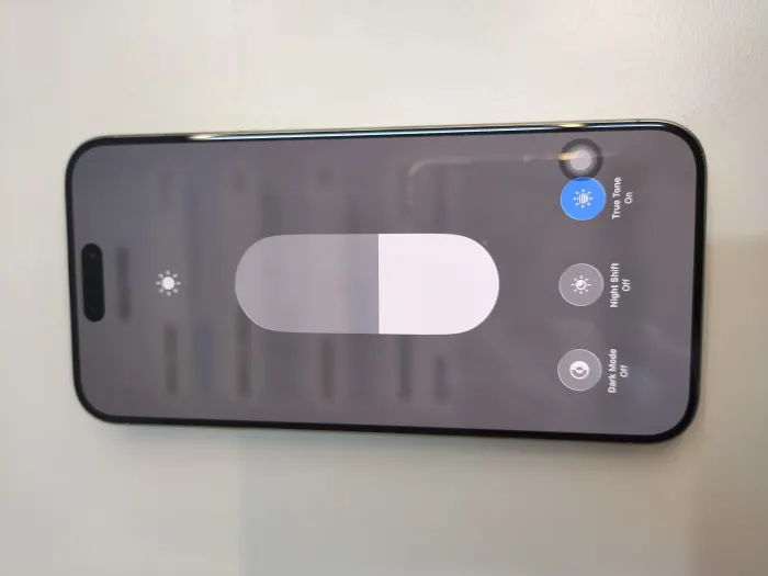 Apple iPhone 15 Pro Max — photo 9 of 10