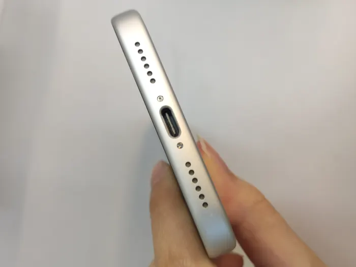 Apple iPhone 17 Pro Max — photo 7 of 10