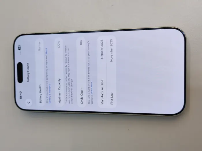 Apple iPhone 17 Pro Max — photo 1 of 10