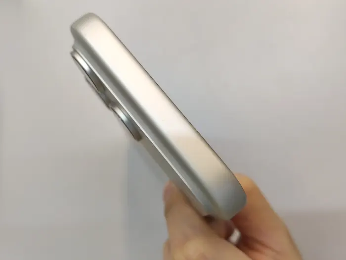 Apple iPhone 17 Pro Max — photo 8 of 10