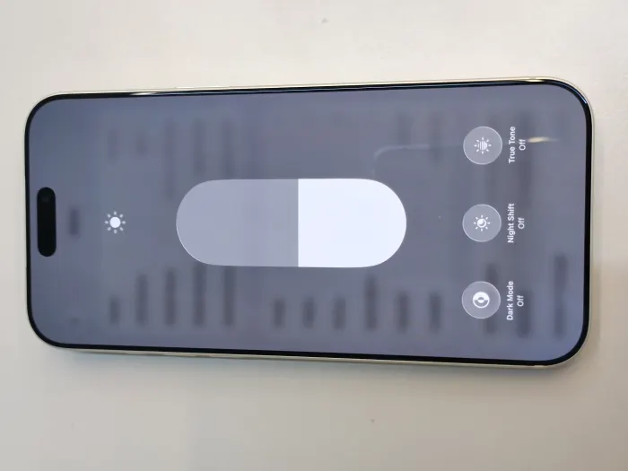 Apple iPhone 17 Pro Max — photo 9 of 10