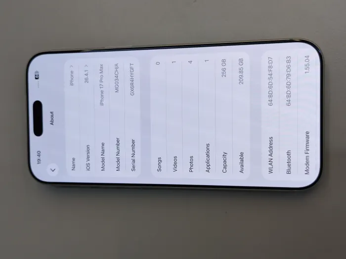 Apple iPhone 17 Pro Max — photo 10 of 10