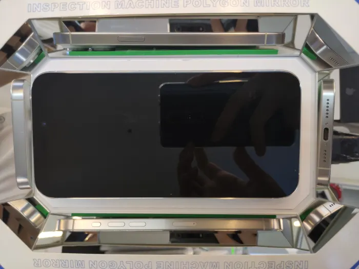 Apple iPhone 15 Pro Max — photo 3 of 10