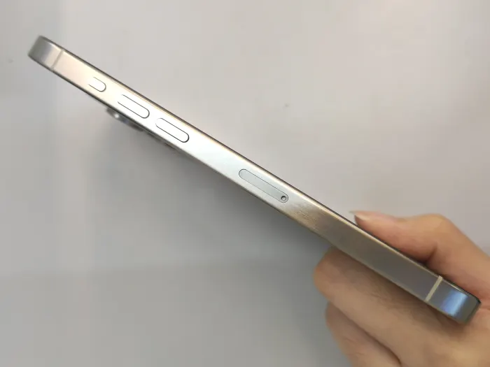 Apple iPhone 15 Pro Max — photo 5 of 10