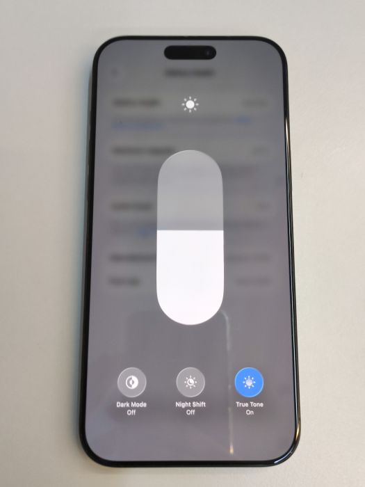 Apple iPhone 16 Pro Max — photo 9 of 10