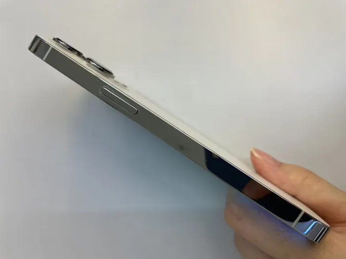 Apple iPhone 13 Pro — photo 5 of 11